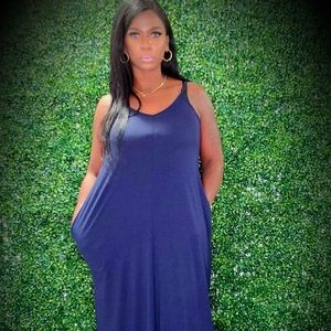 V-Neckline Cami Maxi Dress With Pockets🛍